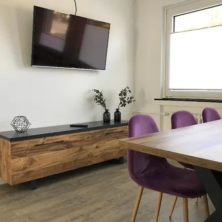 Apartamento Business-apartment Mit 3 Schlafzimmern Und Parkplatz - 5 Im 1 Og