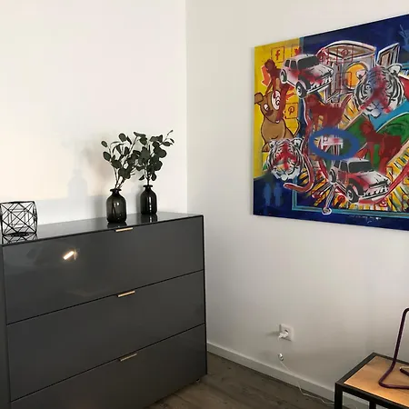 Daire Business-apartment Mit 3 Schlafzimmern Und Parkplatz - 5 Im 1 Og