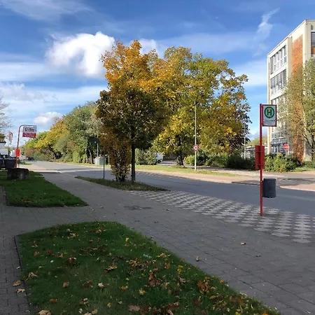 Business-apartment Mit 3 Schlafzimmern Und Parkplatz - 5 Im 1 Og Neuss
