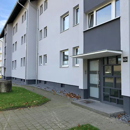 Business-apartment Mit 3 Schlafzimmern Und Parkplatz - 5 Im 1 Og * Neuss