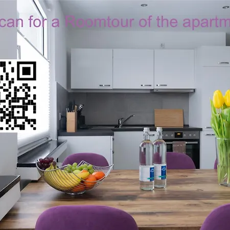 Daire Business-apartment Mit 3 Schlafzimmern Und Parkplatz - 5 Im 1 Og *